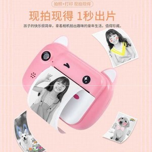 小相机的魔法 女生与迷你相机的趣味生活